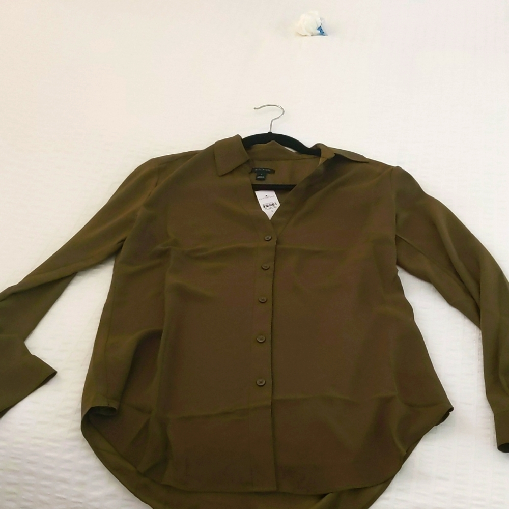 Ann Taylor shirt olive green